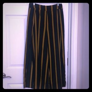 Wide leg striped pants